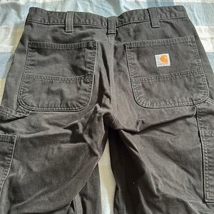 Relaxed fit 33x32 carhartt pants